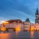 Old Town Square Holiday Homes