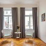 Welcoming Flat In Vinohrady By Prague Days