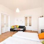 Narodni Apartments