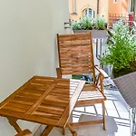 Brand New Apartment Next To Old Town Square