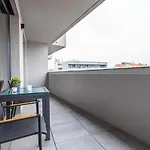 Apartment Oscar With Garage
