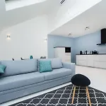 Old Town 1 Bedroom Oasis With Ac And Double Shower