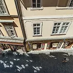 Newly Renovated 1-Bed Apartment At Charles Bridge