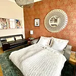 Outstanding Apartment In Center
