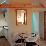 Patea Apartment Prague - Cozy And Quiet Apartment 42 Sqm Near The City Centre