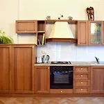 Apartment Lesser Town!