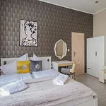 Ruterra Apartment Charles Bridge