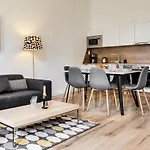 Charles Bridge - 3 Bedroom Apartment - Old Town