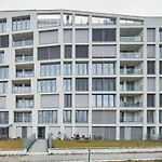 Prague Days - Designer Condo - Trendy Neighborhood