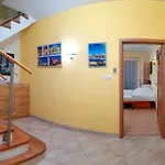 Lovely Apartment, Garden, Parking, Wifi, Netflix