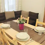 Modern Apartment Ve Smečkách 28