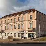 Sunshine Apartment Near The City Center