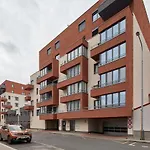 Prague Days - Bright Interior - Free Parking - Spacious Layout