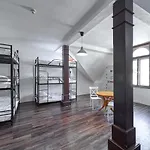 Hostel Orange