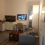 Maximilian Central Apartment