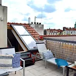 Lux Duplex Rooftop Loft With An Amazing Terrace & Home Cinema