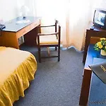Henry Hotel
