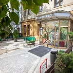 Hotel Lunik