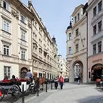 Old Town - Dusni Apartments