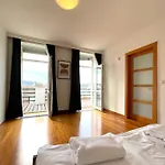 Hradebni - Terrace Apartments In The Old Town
