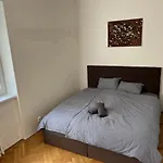 Praha 3 Apartman S Balkonem
