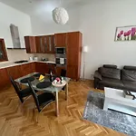 The Old Town\'S Apartment