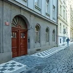 Spacious 3 Bedroom Apartment In The Heart Of Prague