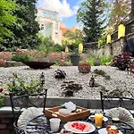 Amazing Flat With Garden, Vinohrady Near Center