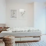 Turnkey I Balcony Studio By National Memorial