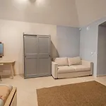Modern And Spacious Apartments In City Center