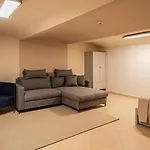 Modern And Spacious Apartments In City Center