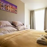 Apartments / 10 Min From Center / O2 Arena