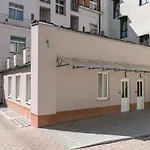 Cozy Apartment In Quiet Courtyard Near Charles Bridge