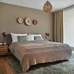 Prague Days - Stylish Apartments With Terrace - Parking - Quiet Area