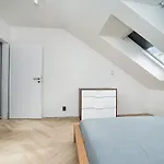 Big 4-Bedroom Flat, Terrace With Great Vitkov View