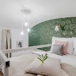 Prague Apt Near Charles Bridge By Michal&Friends