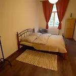 Comfort 2Bedrooms Quite Place!-Vinohrady