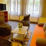Comfort 2Bedrooms Quite Place!-Vinohrady