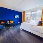 Lovely 3Bd - Rooftop - Jacuzzi&Sauna