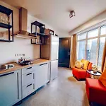 Lovely 3Bd - Rooftop - Jacuzzi&Sauna