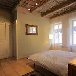 Historical Apartment With Balcony
