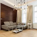 Wenceslas Square Luxury Apartment