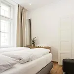 Wenceslas Square Luxury Apartment
