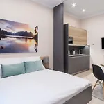 Prague Days - Modern Studios - 7 Min Wenceslas Square