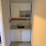Space Apartment Close To Metro Palmovka