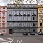 Luxurious, Charming Studio Perfect For Couples