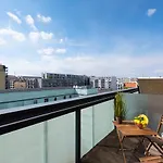 Apartment With 4 Bedrooms