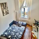 Karlin Cozy Studio