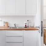 Prague Days - Minimalist Flat - Trendy Karlin