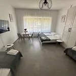 Rezidence Kbely - Free Parking